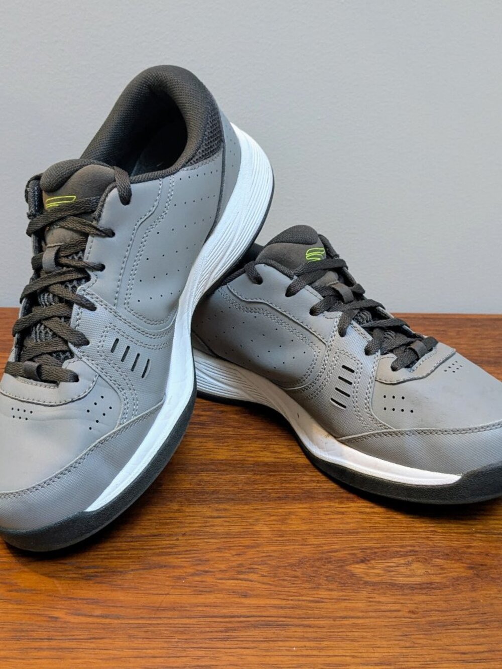 🎾 Skechers Viper Court Smash Pickleball Shoes - Gray/Lime (8.5 X-Wide)